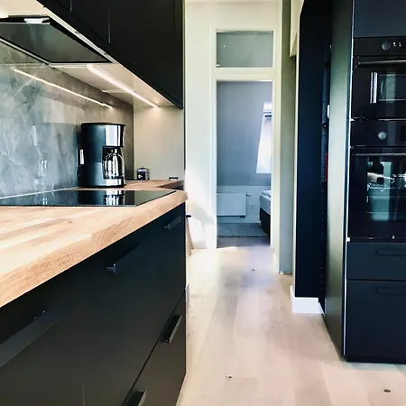 Apartment Style *