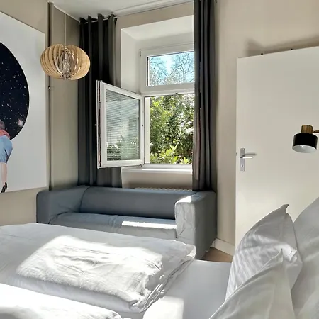 Apartment Style *