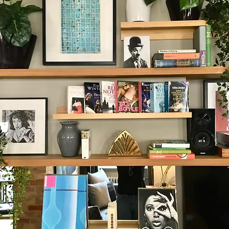 Apartment Style *