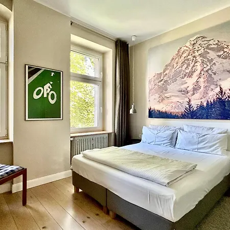 Apartment Style *